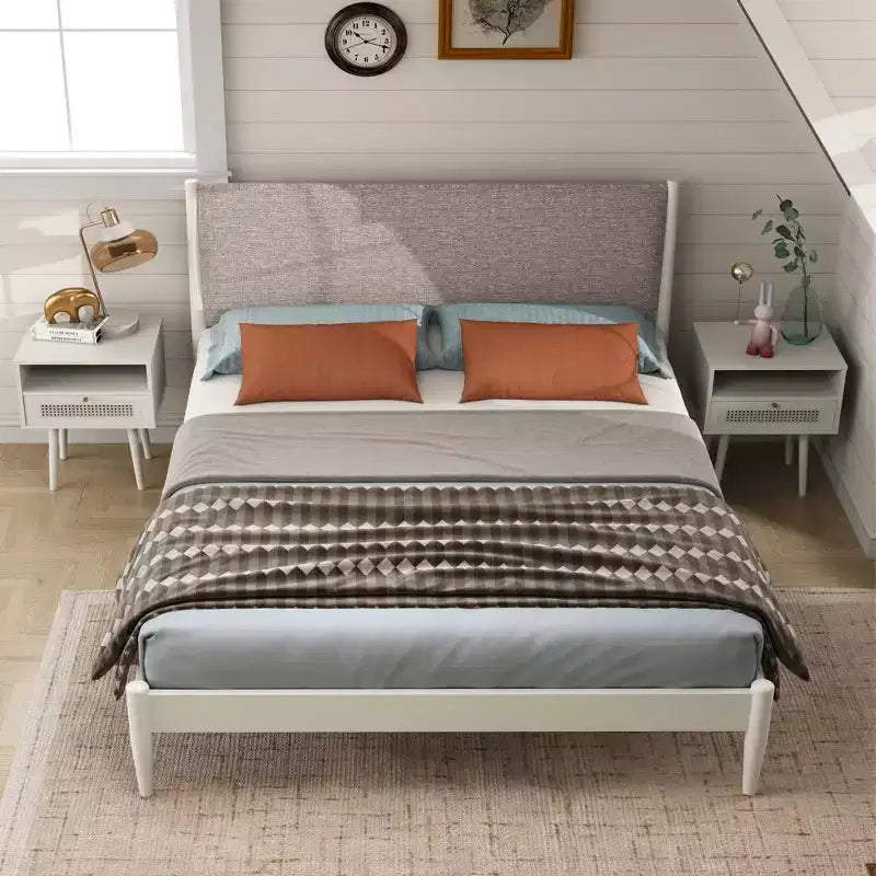 Ensemble de chambre 3 pièces, lit plateforme avec deux tables de chevet, blanc crème, Queen